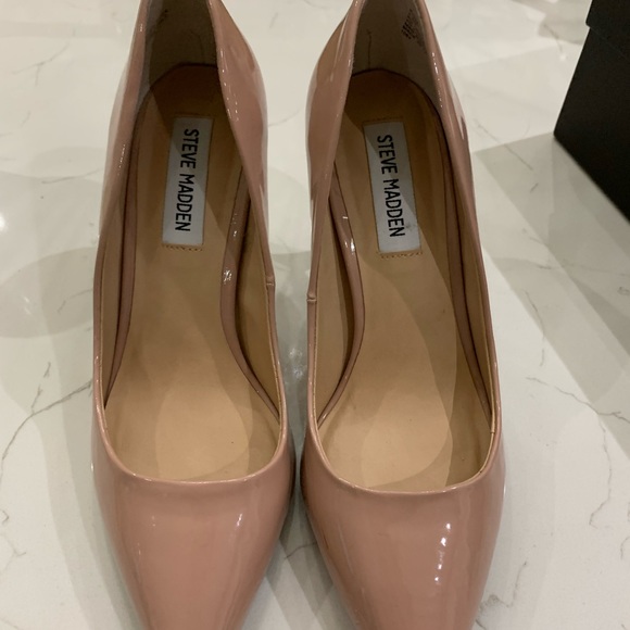 Steve Madden shoes - Picture 2 of 3